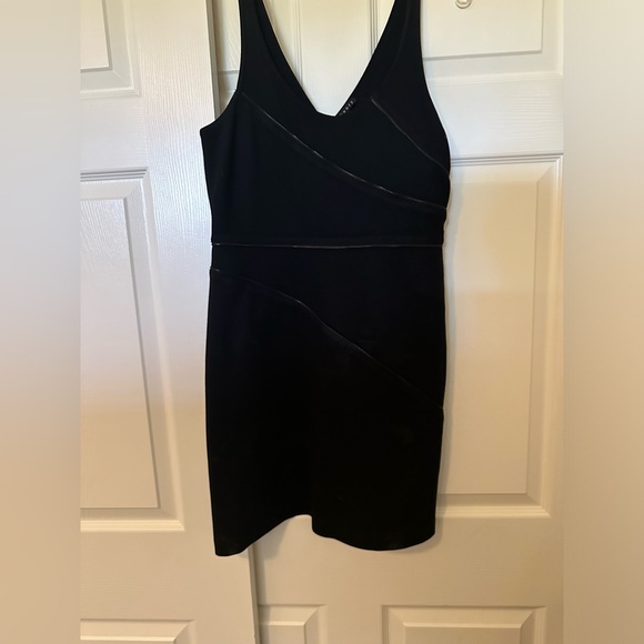 Black Theory tank dress with zipper detailing - Picture 1 of 4